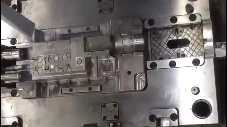 干冰清洗機加工行業案例